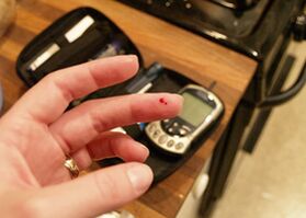 Exame de sangue para a glicosa diagnóstico rápido da diabetes mellitus